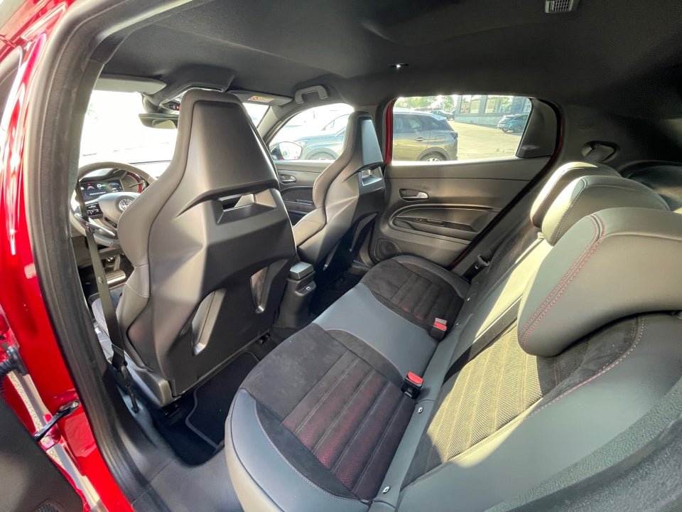 Alfa Romeo Junior Elettrica Veloce 5d