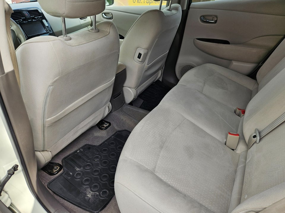 Nissan Leaf 24 5d