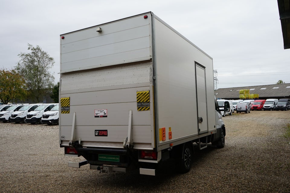 Iveco Daily 2,3 35S16 Alukasse m/lift AG8 2d