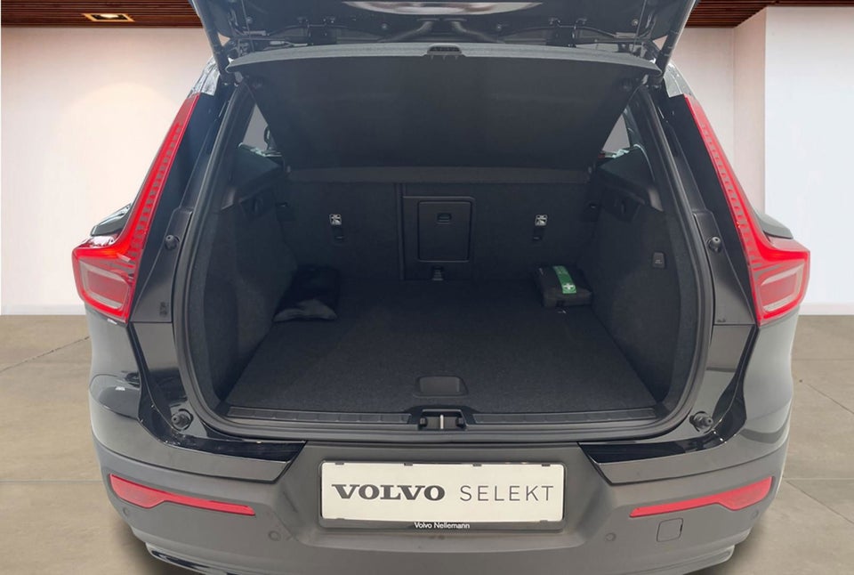 Volvo XC40 ReCharge Extended Range Plus 5d