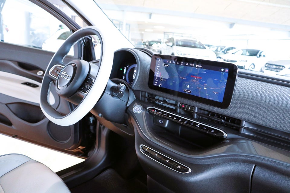 Fiat 500e 42 la Prima by Bocelli 3d