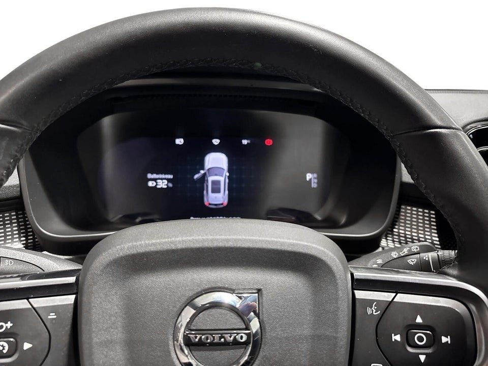 Volvo XC40 P8 ReCharge Twin Pro 5d