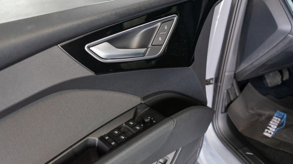 Audi Q4 e-tron 40 Advanced Sportback 5d