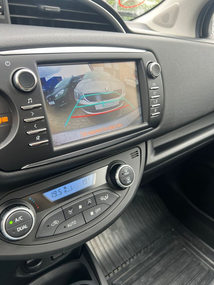 Toyota Yaris 1,5 Hybrid H2 Premium e-CVT 5d