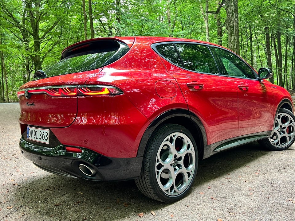 Alfa Romeo Tonale 1,3 PHEV Veloce Speciale aut. Q4 5d
