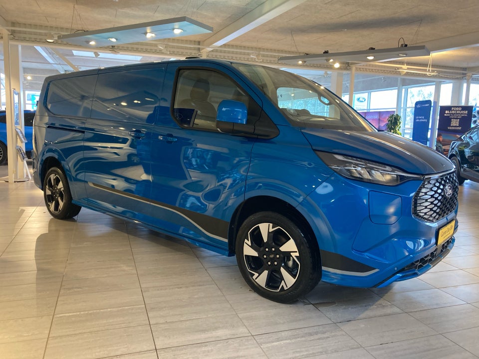 Ford E-Transit Custom 340L 64 Sport