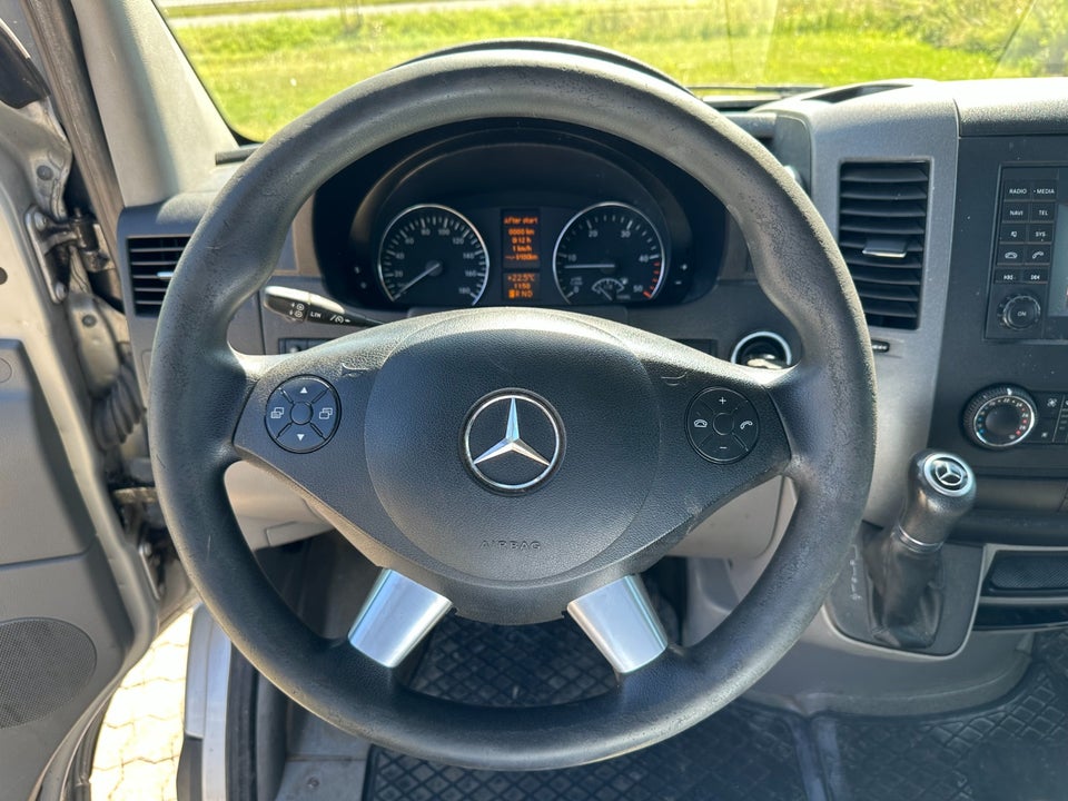 Mercedes Sprinter 319 3,0 CDi R2 Kassevogn aut. 5d