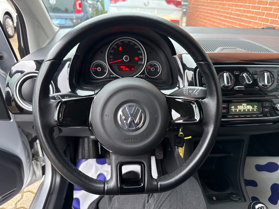 VW Up! 1,0 75 High Up! BMT 5d