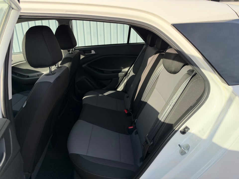 Hyundai i20 1,25 Style 5d