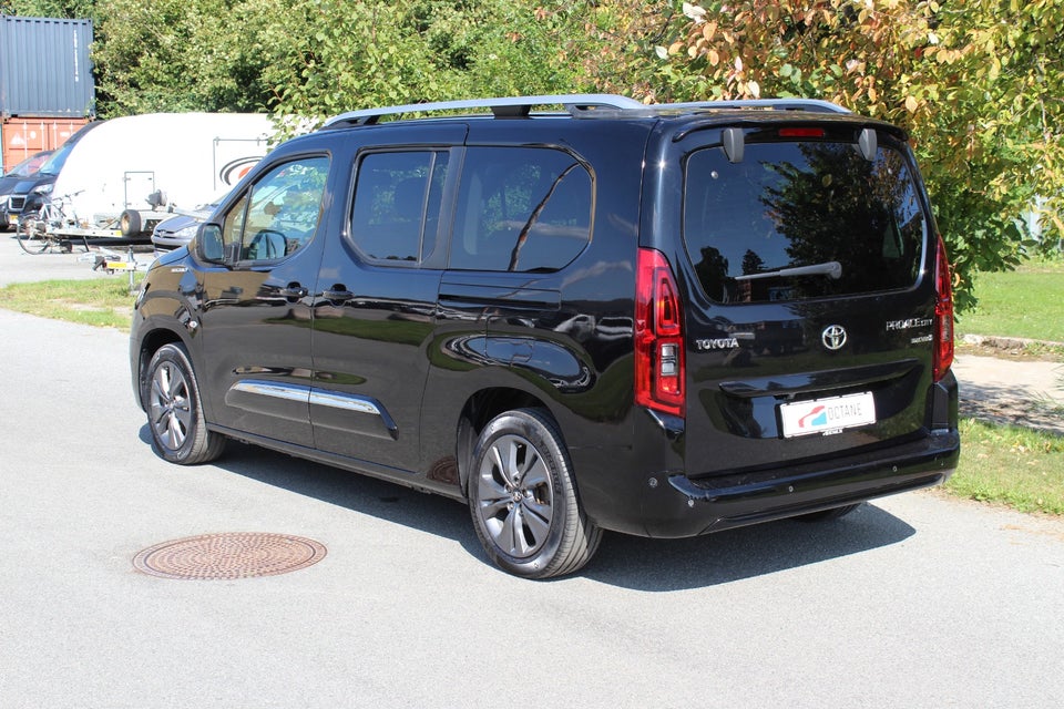 Toyota ProAce City Verso 50 Long Family 5d