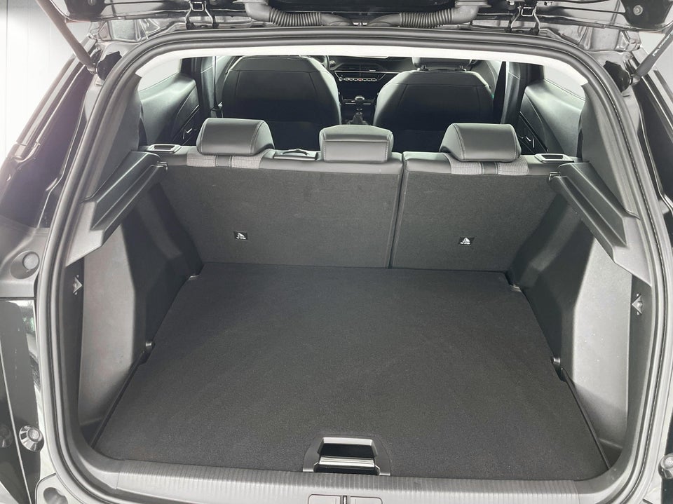Peugeot 2008 1,2 PureTech 130 Allure Pack 5d