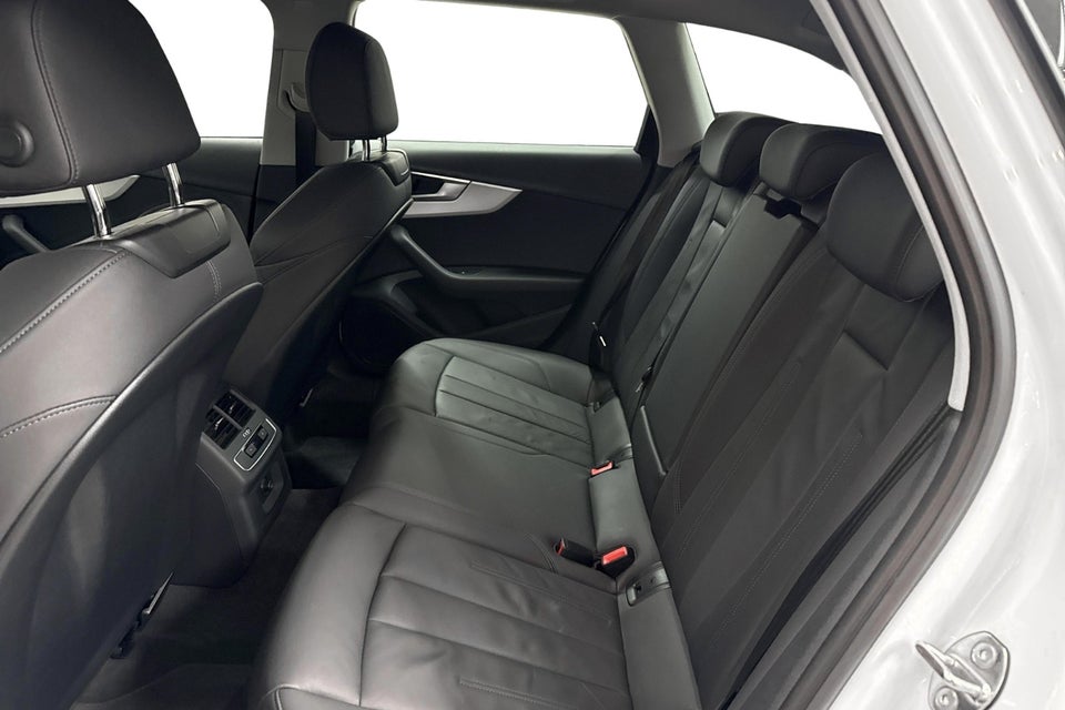 Audi A4 40 TFSi Prestige plus Avant S-tr. 5d