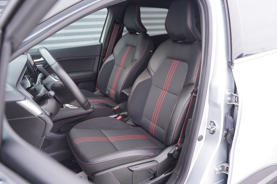 Renault Captur 1,6 E-Tech R.S. Line 5d