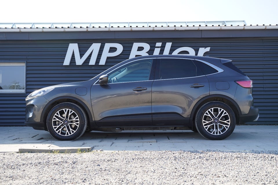 Ford Kuga 2,5 PHEV Titanium X CVT 5d