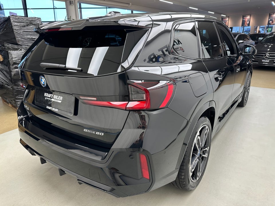 BMW iX1 eDrive20 M-Sport Pro 5d