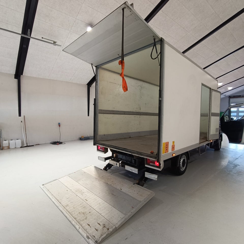 Iveco Daily 2,3 35S16 Alukasse m/lift AG8 2d