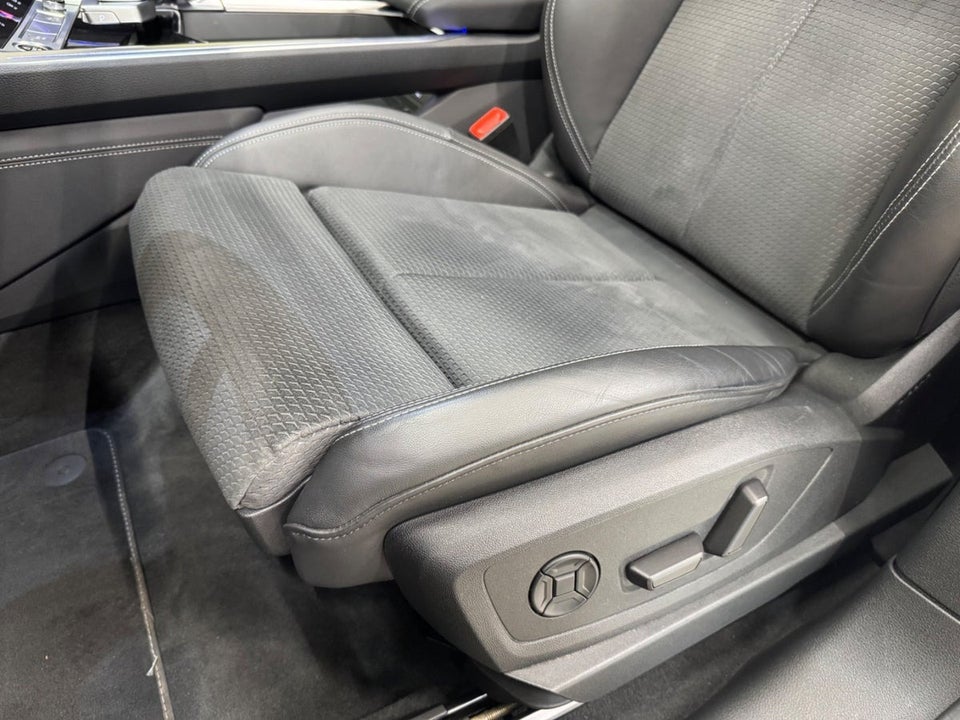 Audi e-tron 55 S-line Sportback quattro 5d