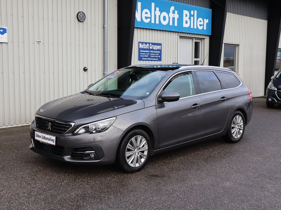 Peugeot 308 1,2 PureTech 130 Selection Sky SW 5d