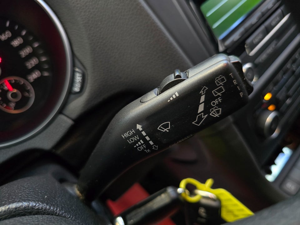 VW Golf VI 1,6 TDi 105 Comfortline Variant BMT 5d