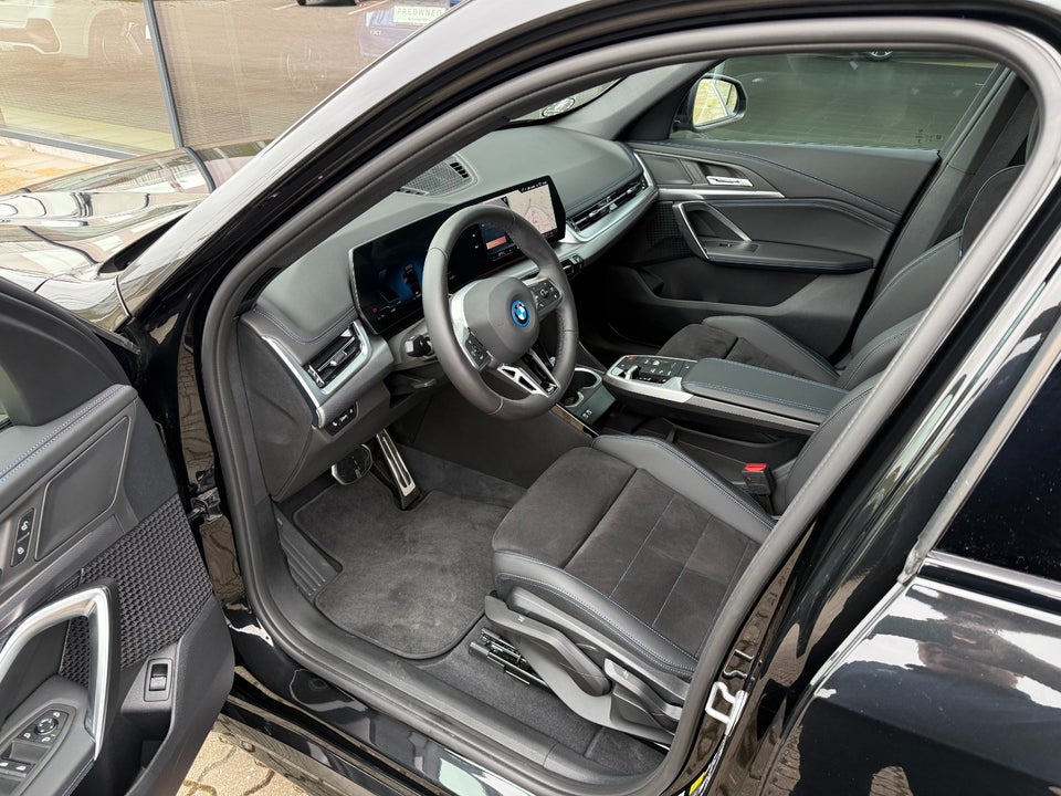 BMW iX1 eDrive20 M-Sport 5d