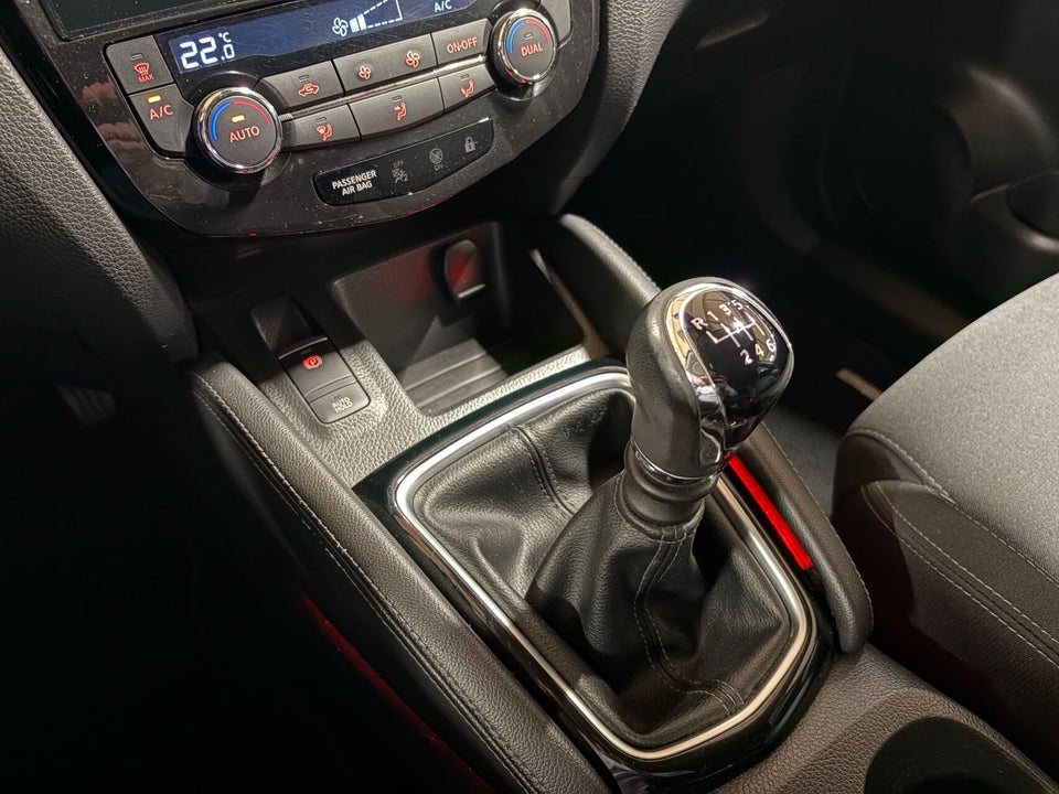 Nissan Qashqai 1,2 Dig-T 115 N-Connecta Vision 5d