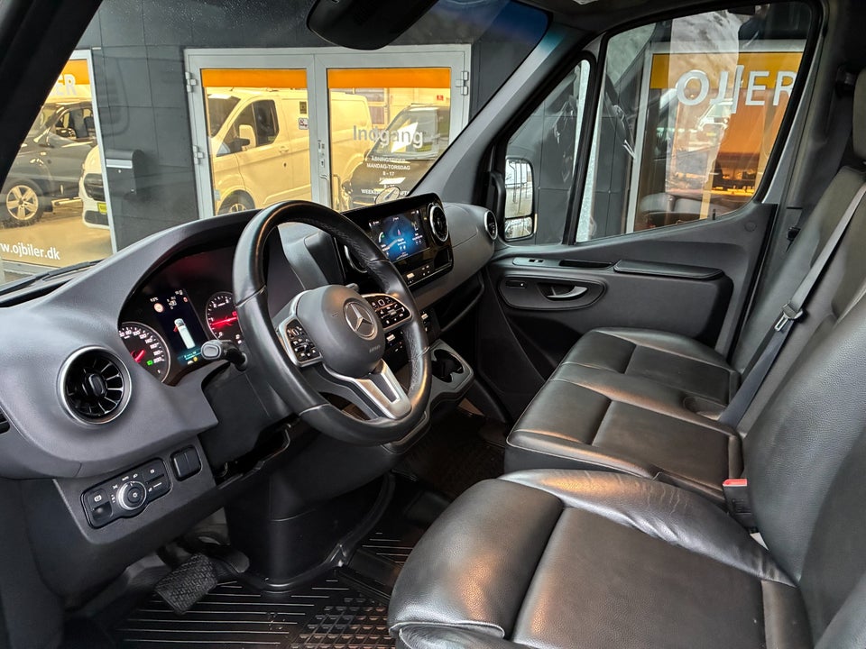 Mercedes Sprinter 319 3,0 CDi A2 Kassevogn aut. RWD