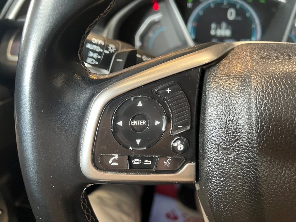 Honda Civic 1,5 VTEC Turbo Executive CVT 4d