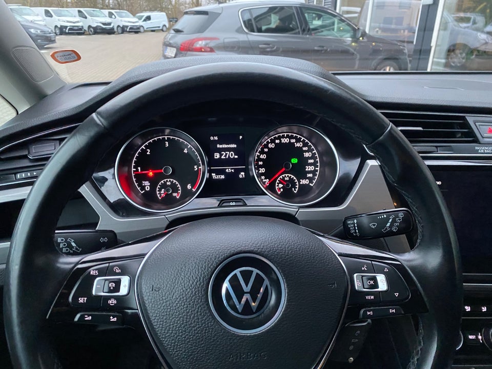 VW Touran 2,0 TDi 150 Comfortline DSG Van 5d
