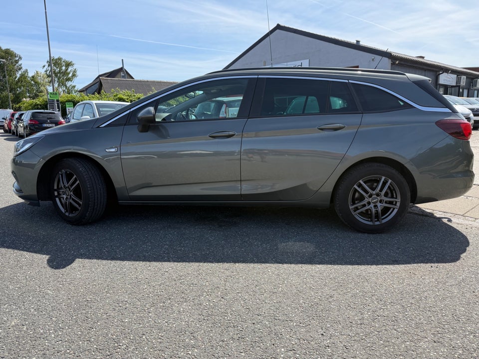 Opel Astra 1,6 CDTi 136 Enjoy Sports Tourer 5d