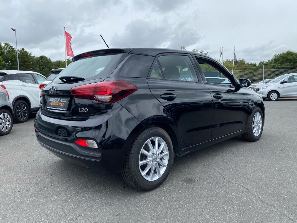 Hyundai i20 1,25 Life 5d