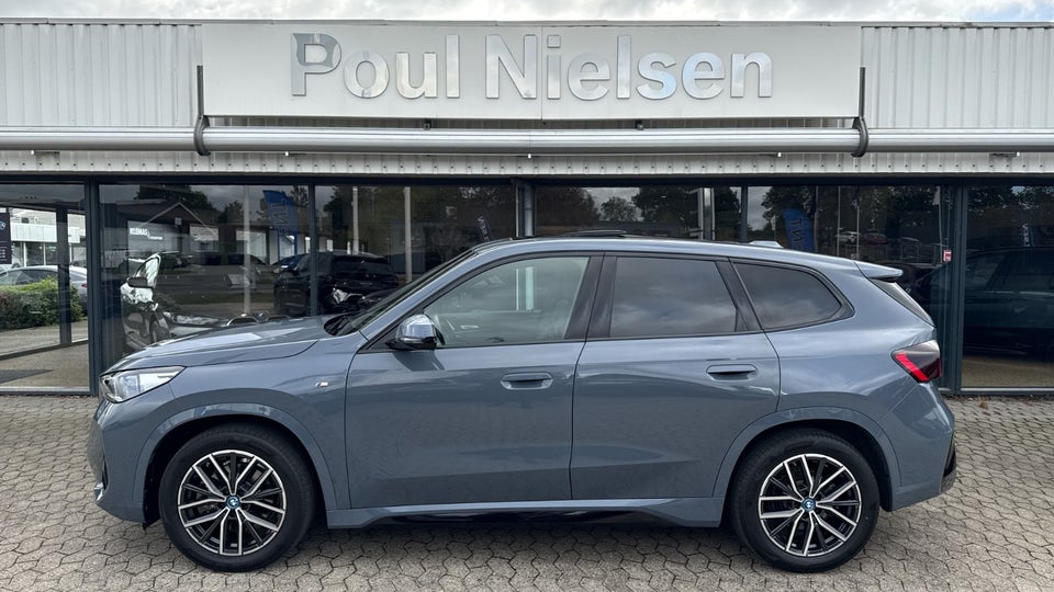 BMW iX1 xDrive30 Fully Charged M-Sport 5d