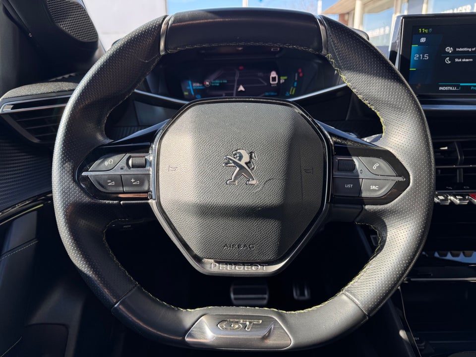 Peugeot e-208 50 GT 5d