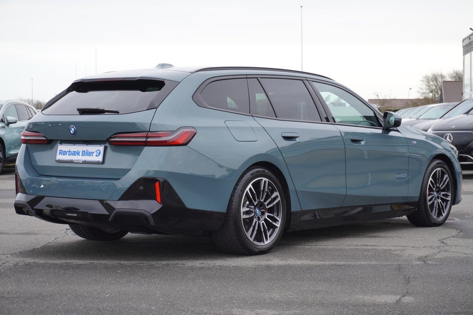 BMW i5 eDrive40 Touring M-Sport Pro 5d