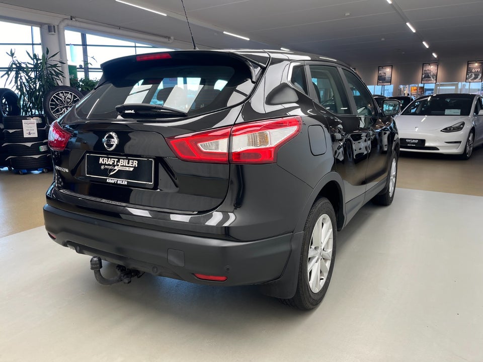 Nissan Qashqai 1,2 Dig-T 115 N-Connecta 5d