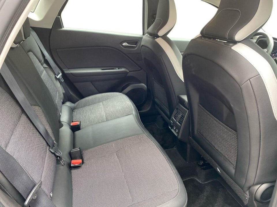 Renault Captur 1,3 TCe 155 Intens EDC 5d