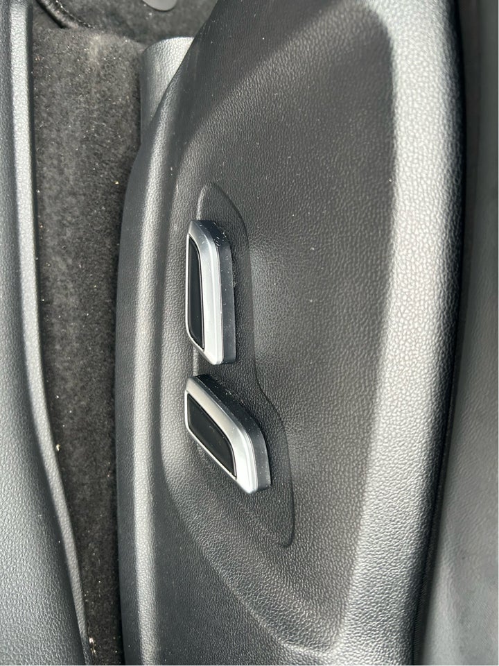 MG EHS 1,5 PHEV Luxury 5d