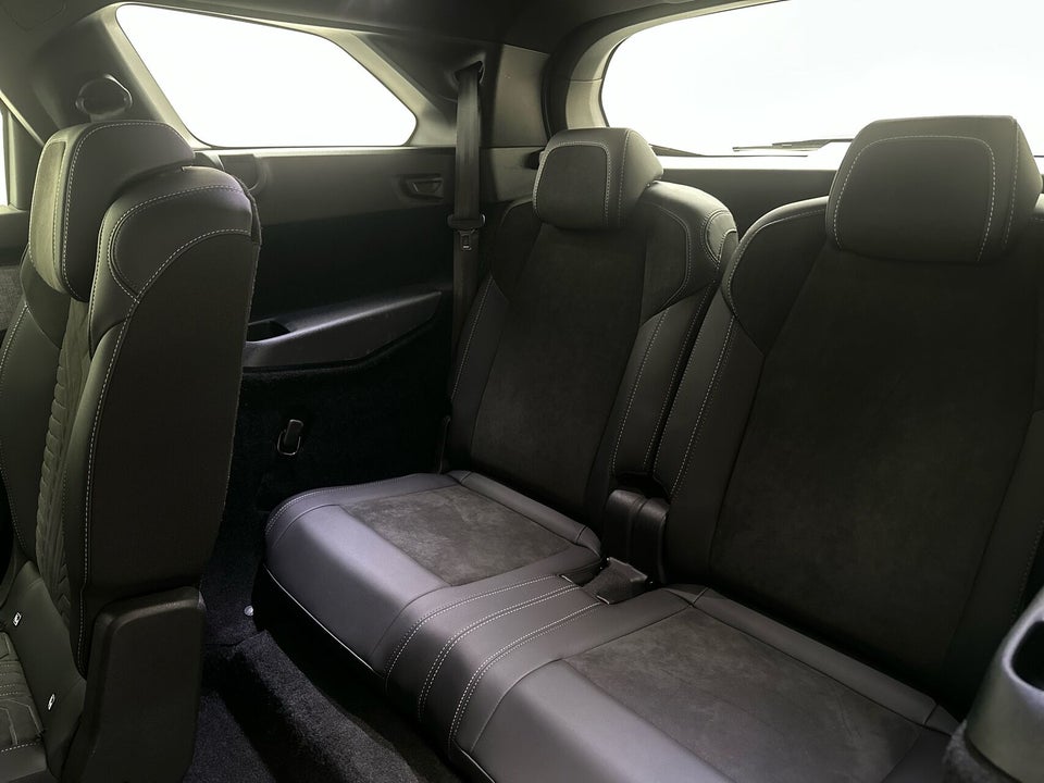 Peugeot e-5008 77 GT Pack AWD 7prs 5d
