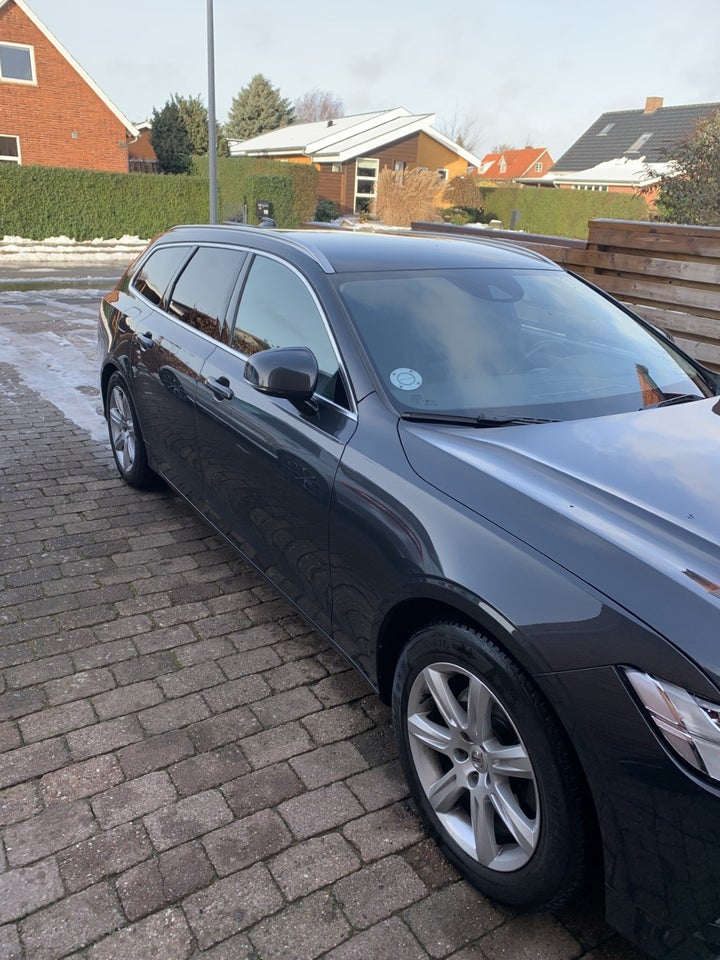 Volvo V90 2,0 D4 190 Momentum aut. 5d