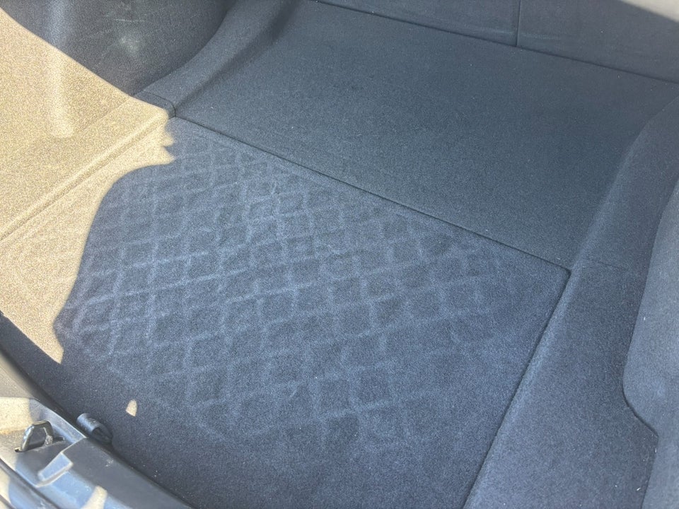 Tesla Model 3 Standard Range+ RWD 4d