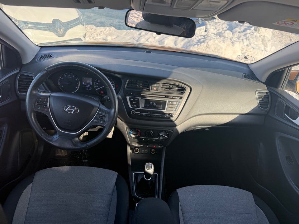 Hyundai i20 1,25 Trend 5d