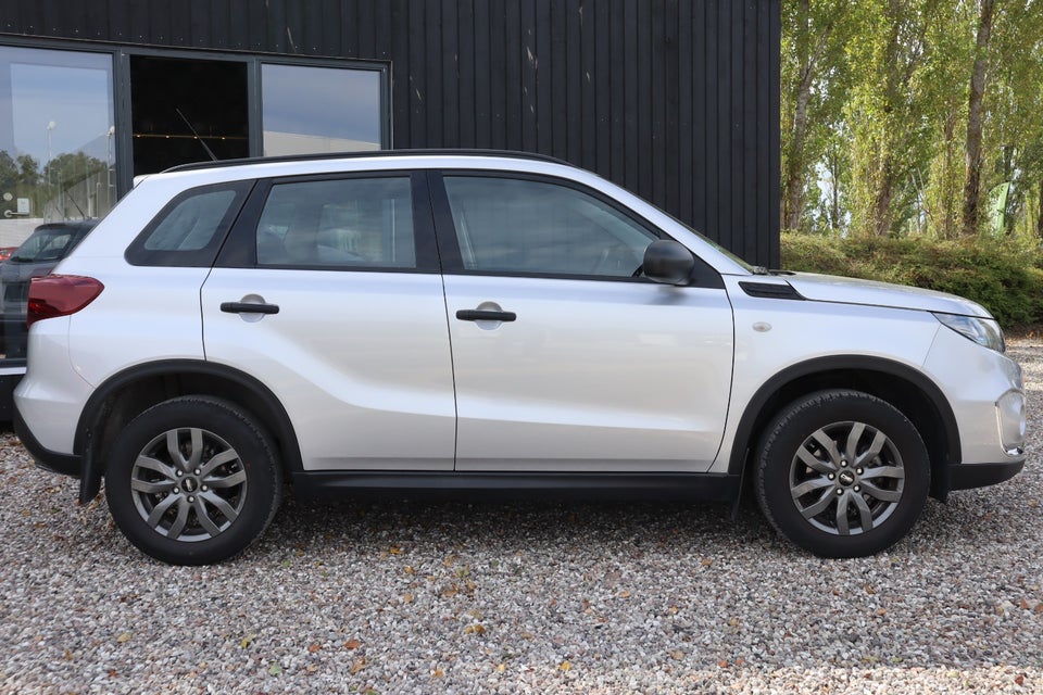 Suzuki Vitara 1,4 mHybrid Touch 5d