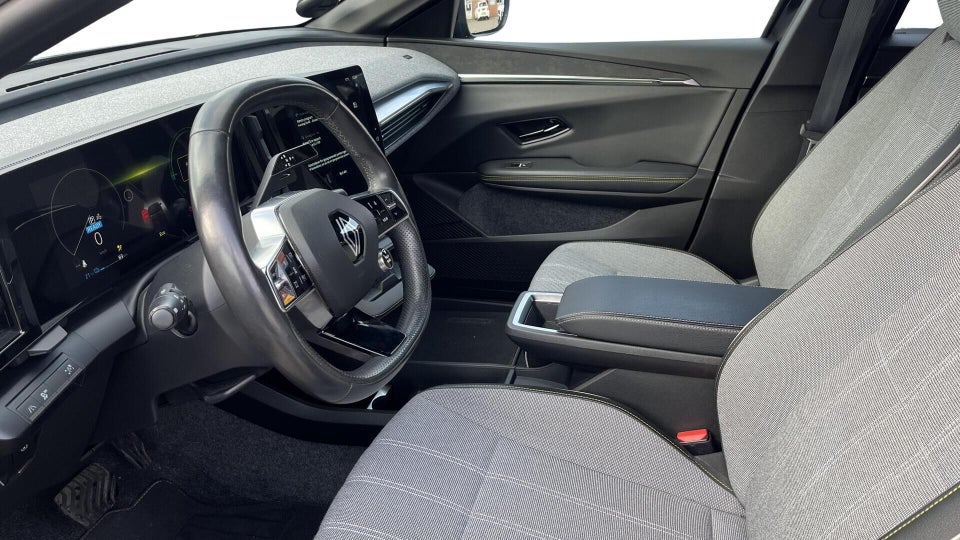 Renault Megane E-Tech 60 Techno 5d