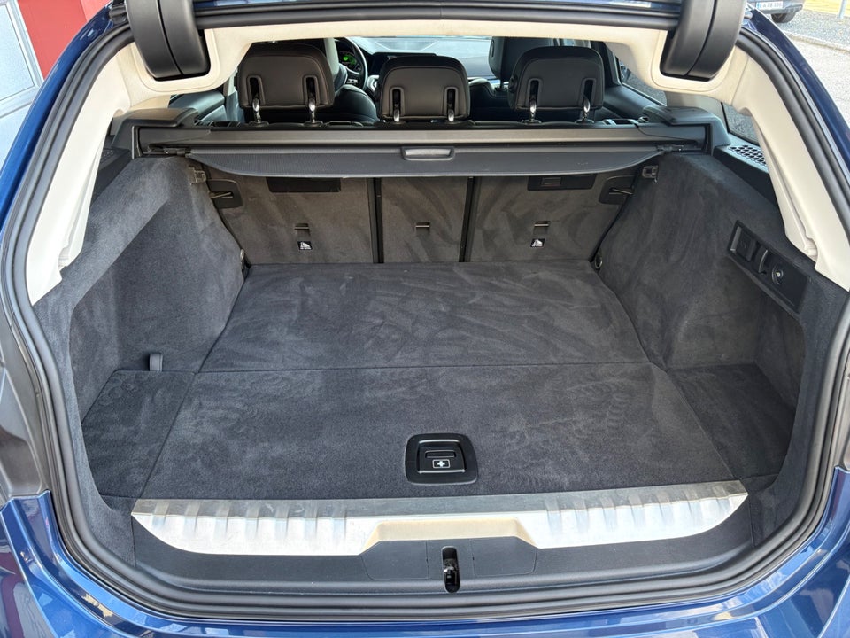 BMW 330e 2,0 Touring Sport Line aut. 5d