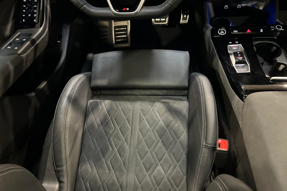 Audi Q6 e-tron Ultra quattro 5d