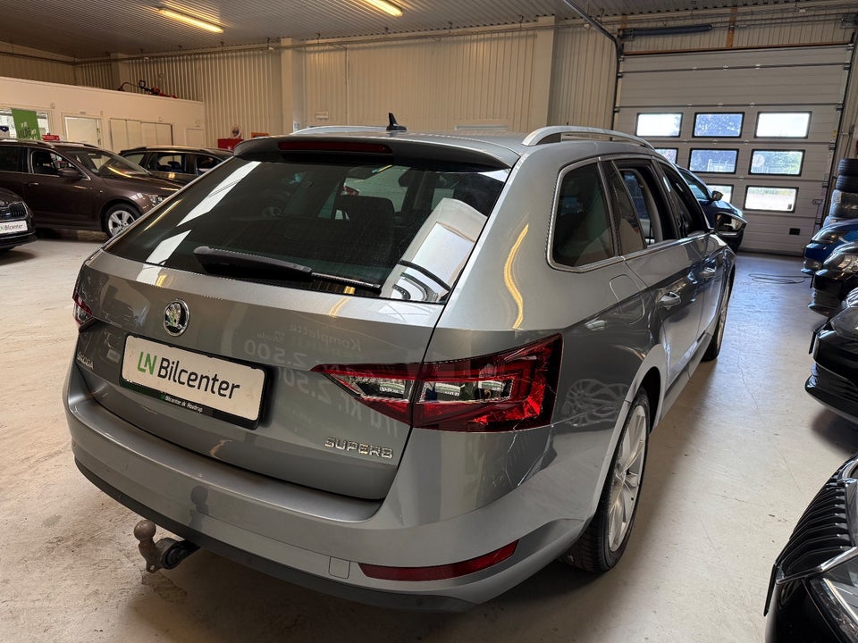Skoda Superb 1,4 TSi 150 Style Combi DSG 5d