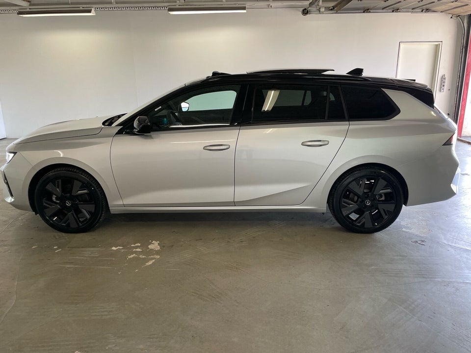 Opel Astra-e 54 GS 5d