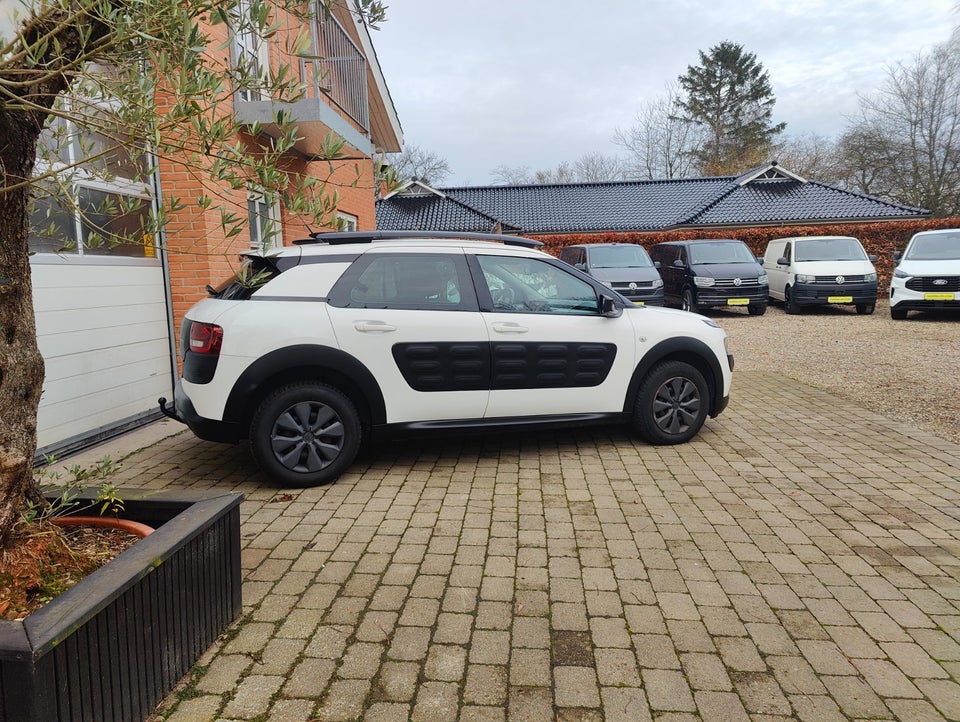 Citroën C4 Cactus 1,6 BlueHDi 100 Feel Van 5d