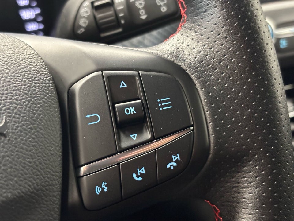 Ford Focus 1,0 EcoBoost ST-Line 5d