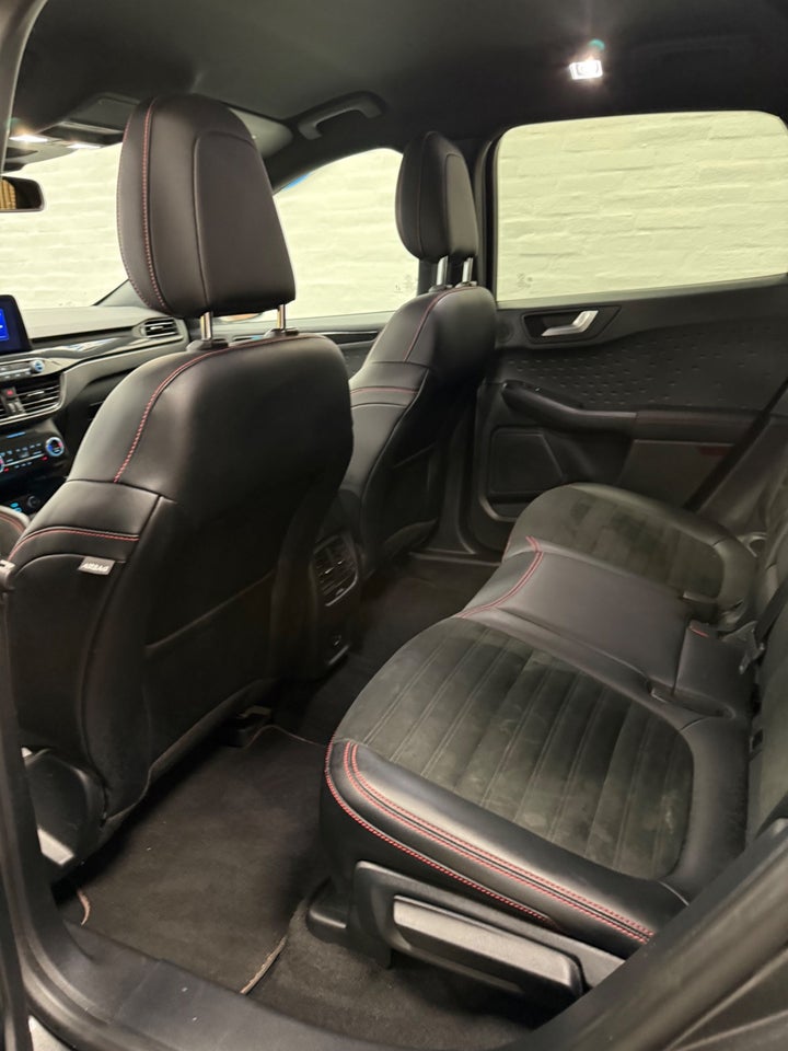 Ford Kuga 2,5 PHEV ST-Line X CVT 5d