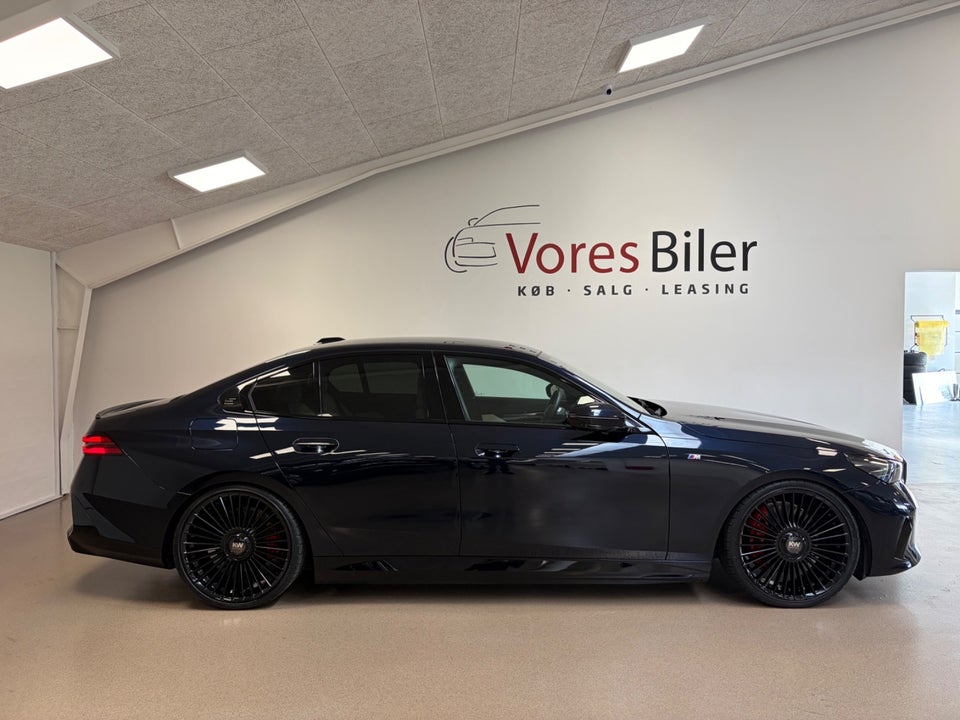 BMW i5 eDrive40 Fully Charged M-Sport Pro 4d